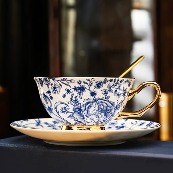 1pc Bone China Cup and Saucer , Ceramic Tea Coffee Cup for Wedding, Vintage Blue and White Porcelain Flower Pattern, Ceramic Royal Luxury Coffee Mug, Porcelain Latte Cup Saucer Teacup for Afternoon Tea, Mother's Day Valentine's Day gift, 7 Ounces