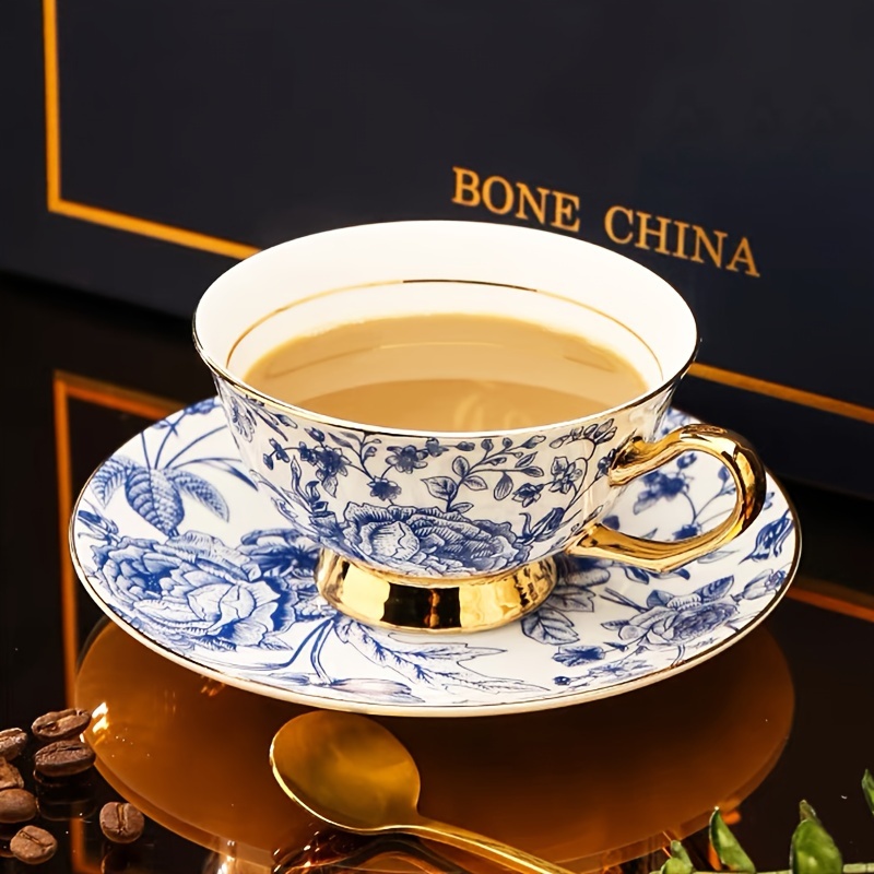 1pc Bone China Cup and Saucer , Ceramic Tea Coffee Cup for Wedding, Vintage Blue and White Porcelain Flower Pattern, Ceramic Royal Luxury Coffee Mug, Porcelain Latte Cup Saucer Teacup for Afternoon Tea, Mother