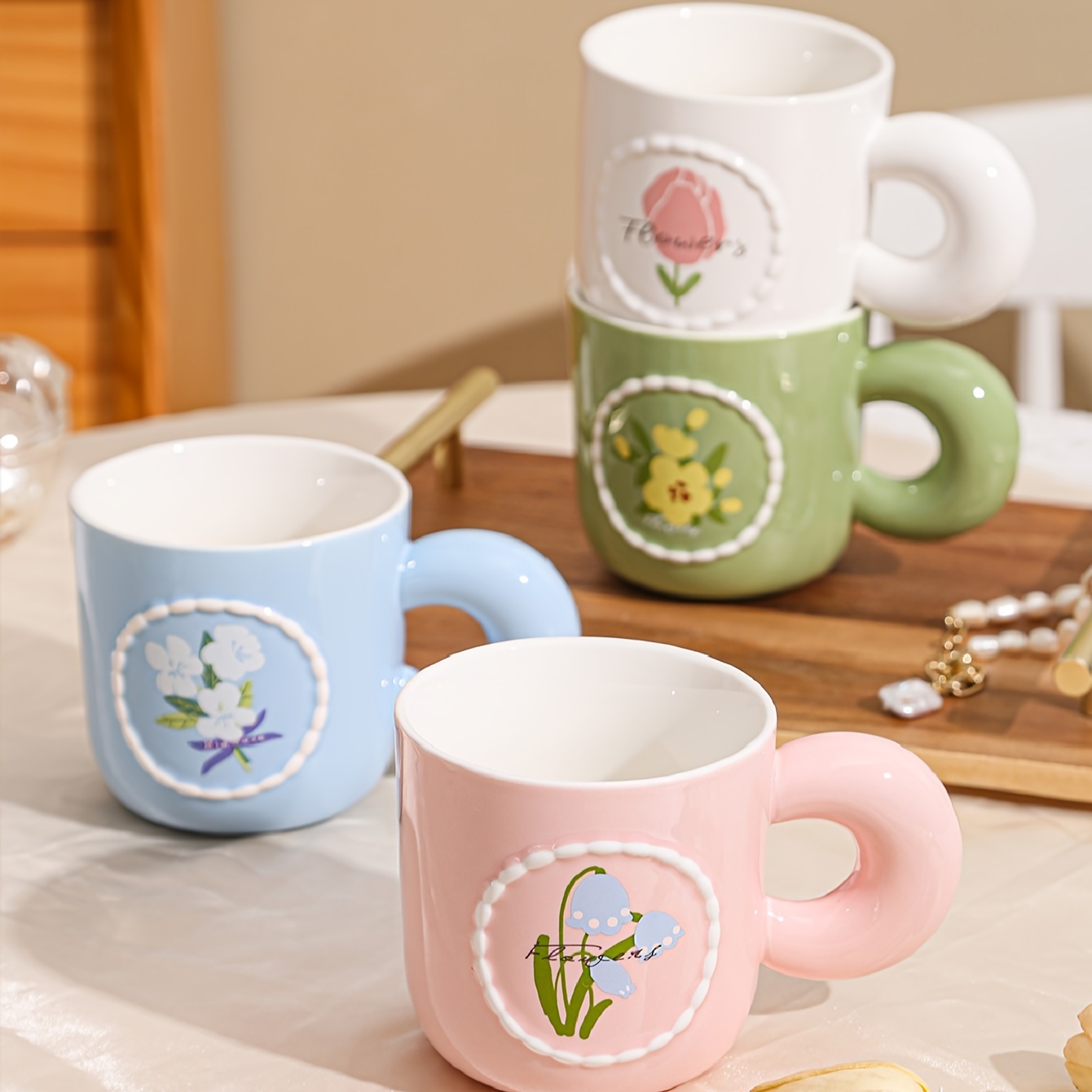 1pc Floral Pearl Mug - Cute Macaron Colors (White with Green Handles & Pink Rim), Insulated, Reusable, Perfect for Coffee, Tea, or Gifts, Hand Wash Only, Coffee Mug - Image 4
