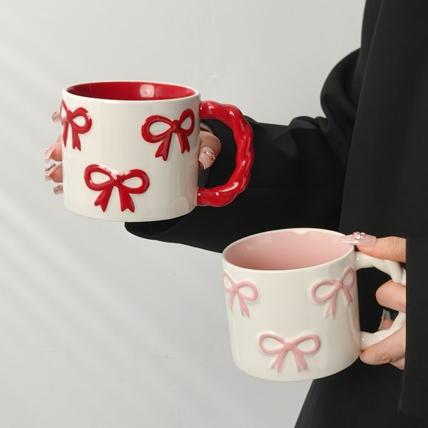 1pc New Creative 3D Bow Mug, High Aesthetic Twisty Handle Coffee Cup, Ceramic Coffee Cup, Milk Cup Water Cup, Microwave Safe, Perfect Gift for Bestie, Cute Girly Heart Drinking Cup, Valentine'S Day Gift. Souvenir Gift