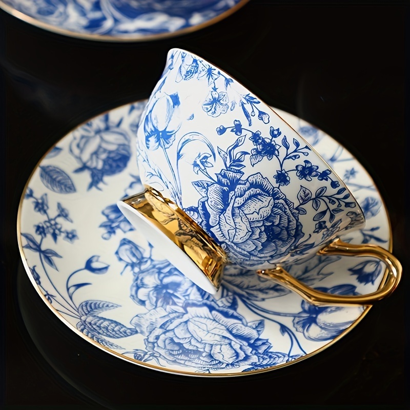 1pc Bone China Cup and Saucer , Ceramic Tea Coffee Cup for Wedding, Vintage Blue and White Porcelain Flower Pattern, Ceramic Royal Luxury Coffee Mug, Porcelain Latte Cup Saucer Teacup for Afternoon Tea, Mother