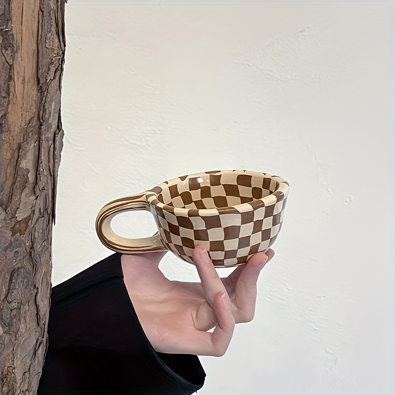 1pc Checkered Mug, High Aesthetic Creative Niche Design Ceramic Mug, Milk Cup, Suitable for Home Decor, Breakfast Cup, Afternoon Tea Coffee, Restaurant Cafe, Latte Art Cup, Gift - Image 2