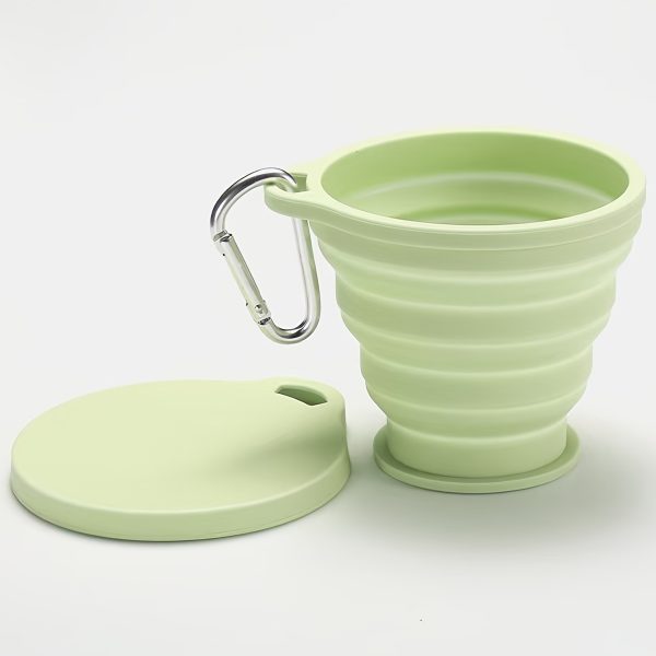 1 Foldable Silicone Water Cup, a Portable Travel Rinse Cup with Lid, Heat-resistant Tea Cup, Beverage Cup, Featuring a Carabiner Design for Hanging on Backpacks. Suitable for Camping, Outdoor Activities, Hiking, Cycling, Parties, Etc.
